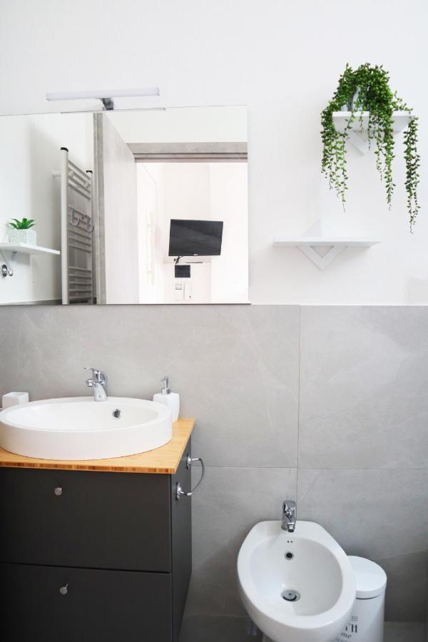 Cenisio Relax House Apartment Milan Exterior photo